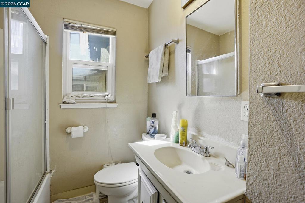1990 Sunshine Dr Property Photo 32