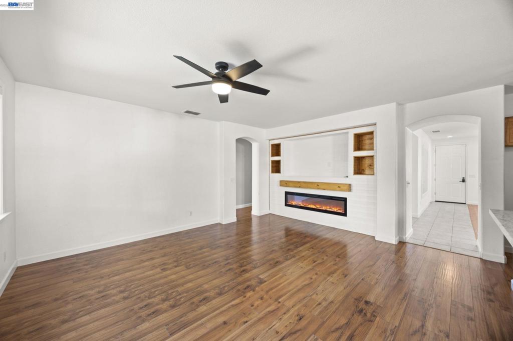 10648 Tank House Dr Property Photo 6