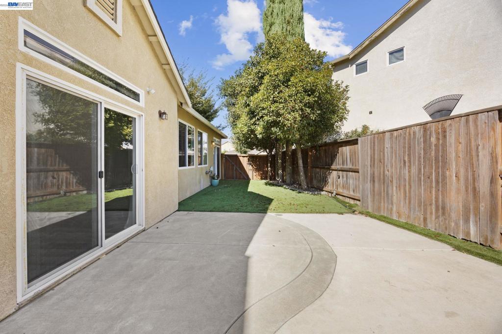 10648 Tank House Dr Property Photo 12