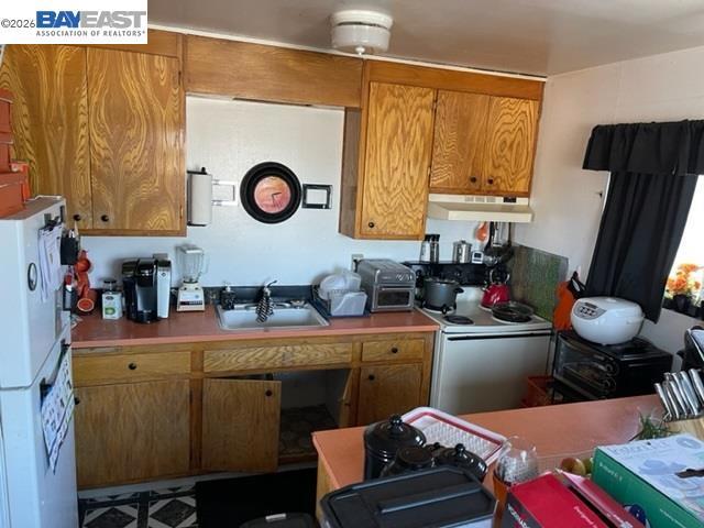 1302 103rd Ave Property Photo 6
