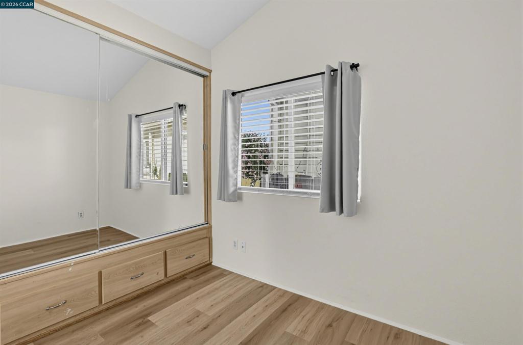 1468 Grand Avenue Property Photo 14