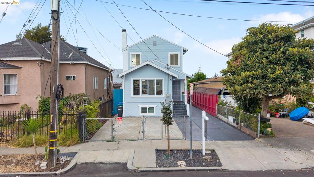 907 39th Ave Property Photo 41