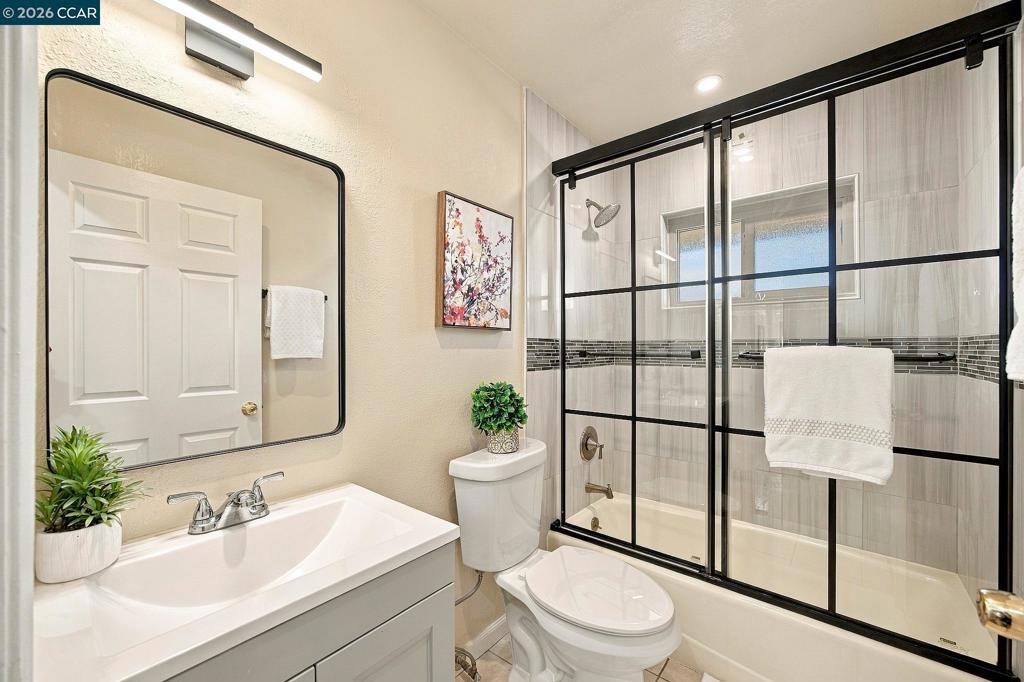 223 Barcelona St Property Photo 45