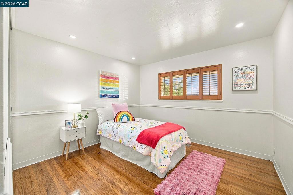 223 Barcelona St Property Photo 48