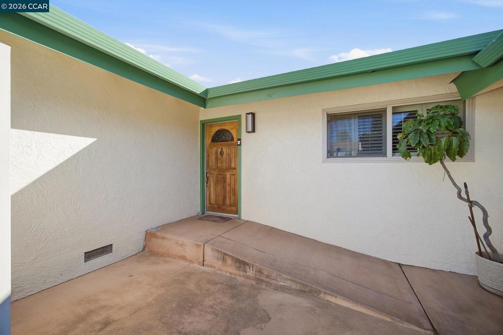 223 Barcelona St Property Photo 58