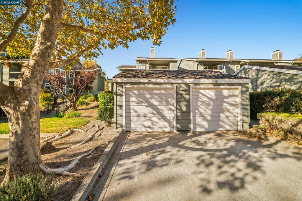 7560 Canyon Meadows Circle A Property Photo 32
