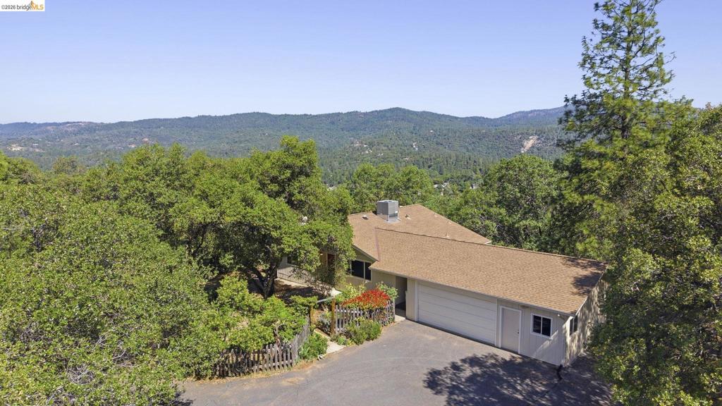 20948 Lynn Ln Property Photo 3