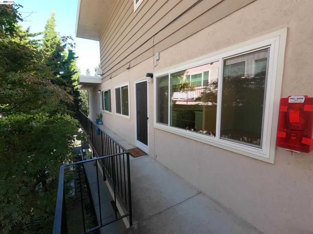 1124 Hollywood Ave Property Photo 16