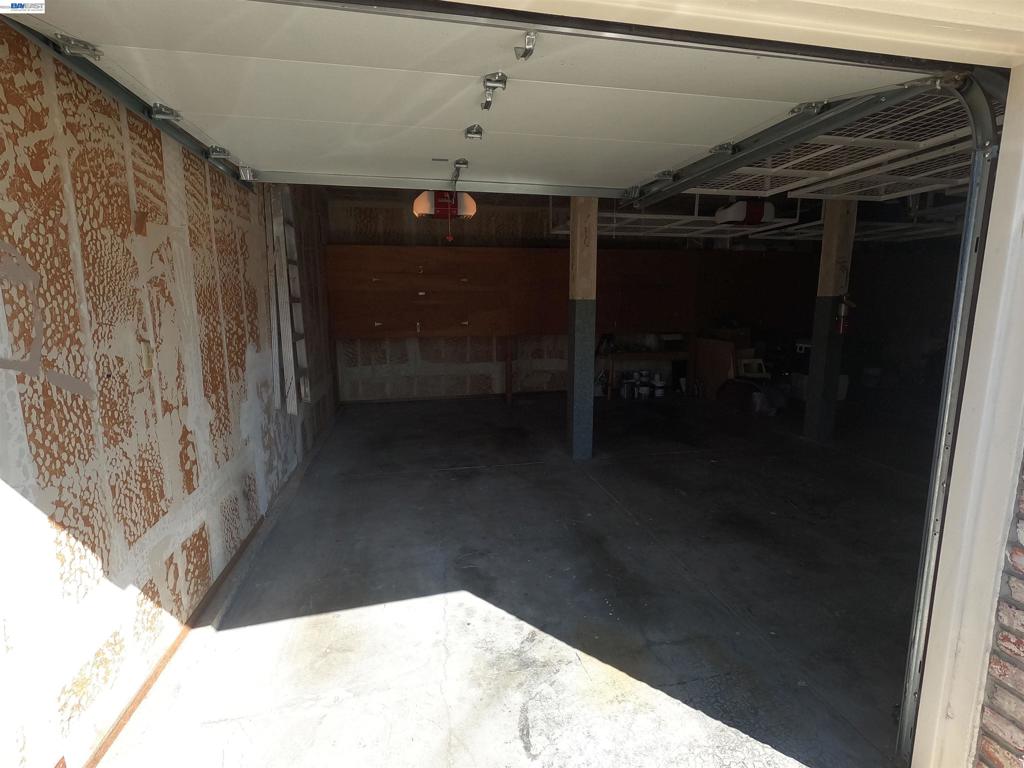 1124 Hollywood Ave Property Photo 18