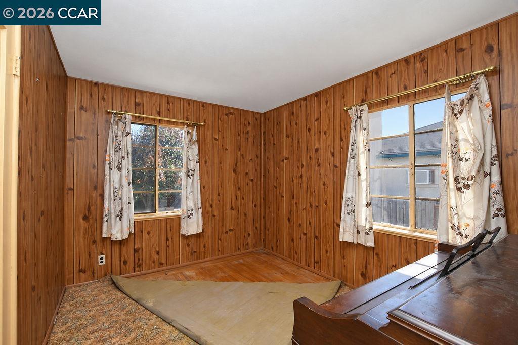 2025 Woodland Dr Property Photo 15