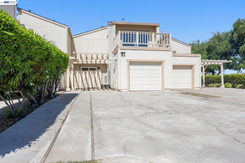 1257 Marina Circle Property Photo 4