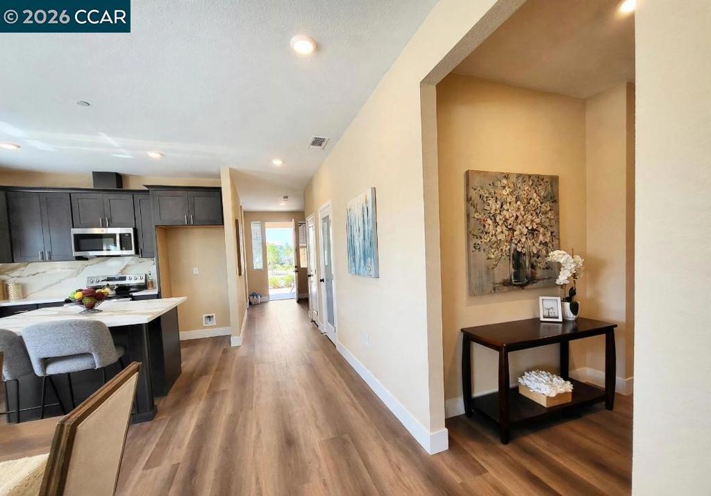 4528 Austin St Property Photo 5