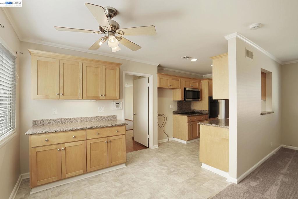 2765 Kennedy St Property Photo 12