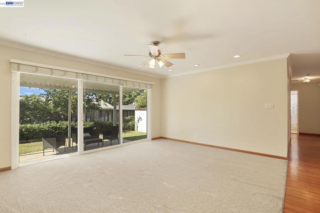 2765 Kennedy St Property Photo 16