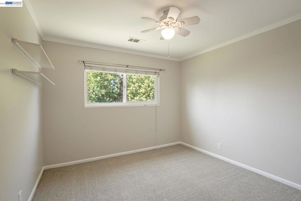 2765 Kennedy St Property Photo 24