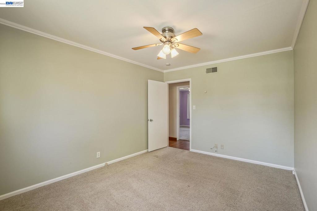 2765 Kennedy St Property Photo 28