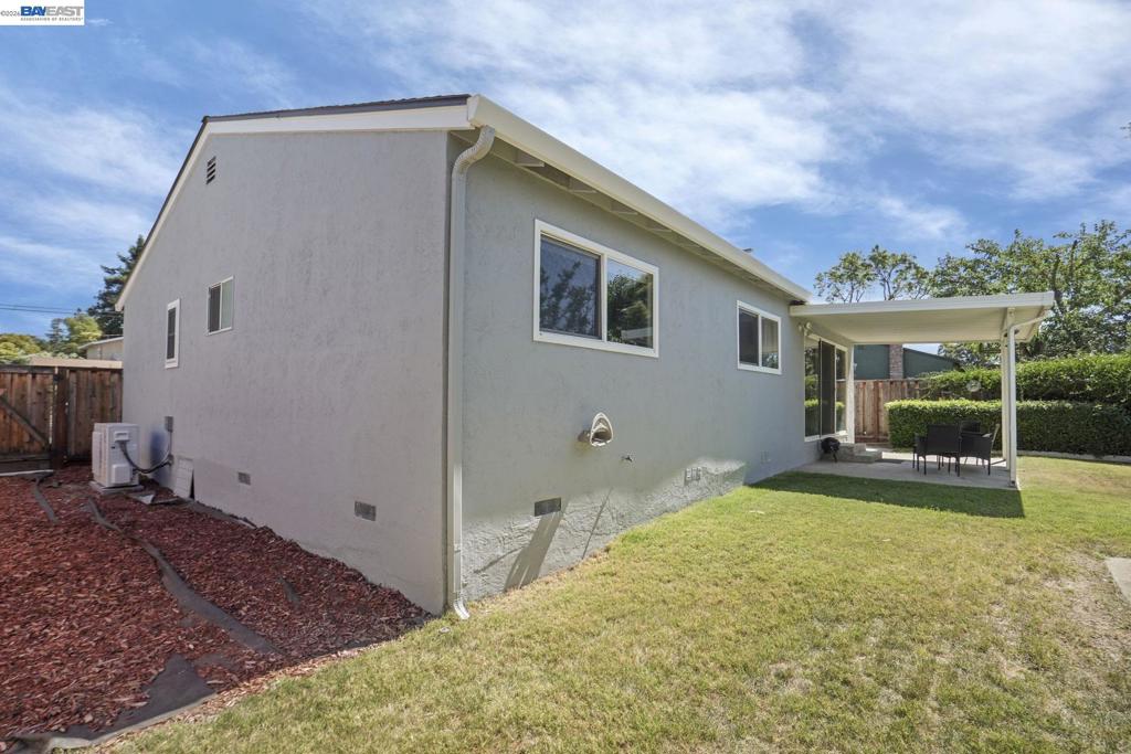 2765 Kennedy St Property Photo 38