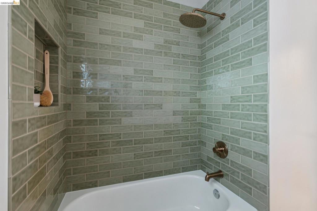 912 Grizzly Peak Blvd Property Photo 24