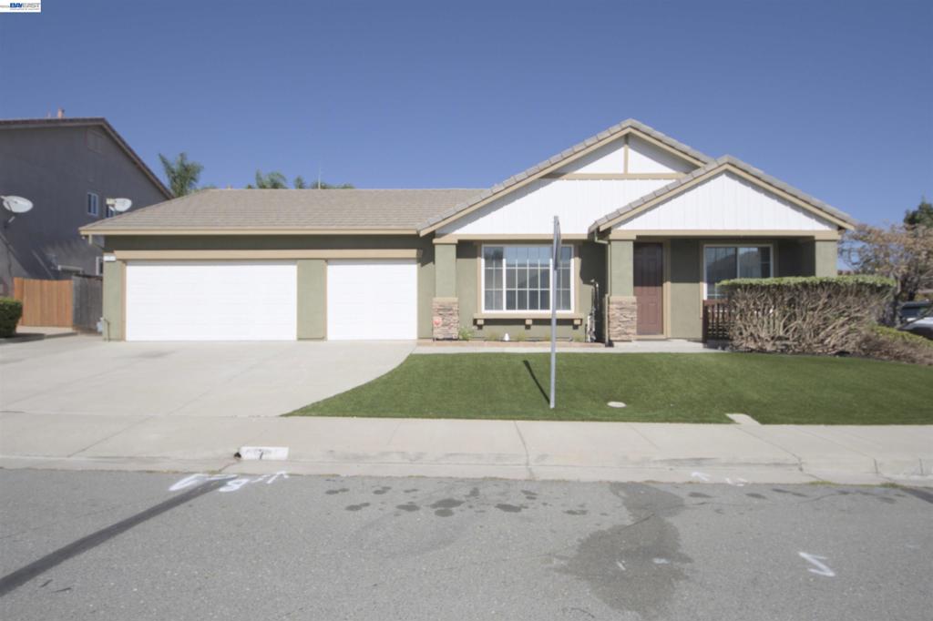 7 Diamondwood Ct Property Photo 1