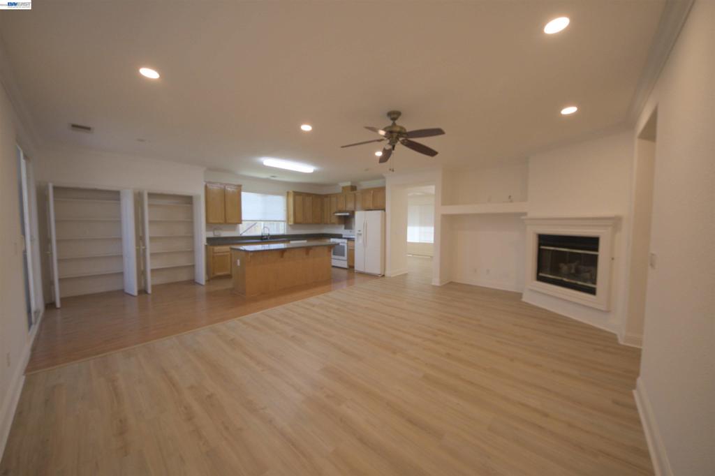 7 Diamondwood Ct Property Photo 10