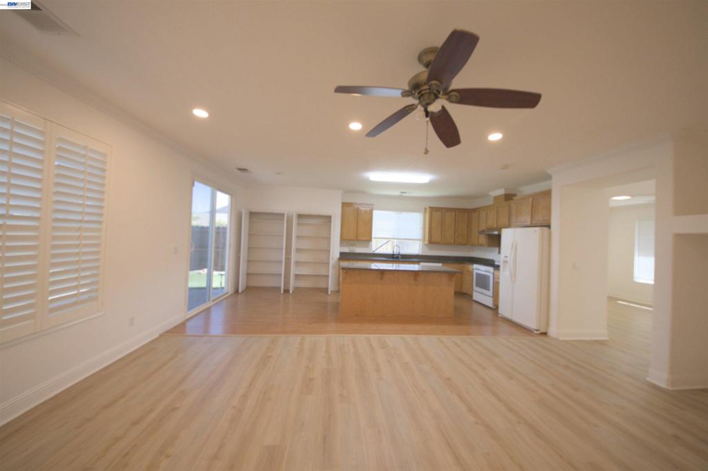7 Diamondwood Ct Property Photo 11