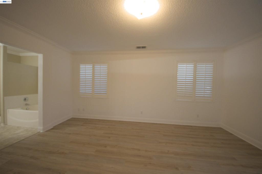 7 Diamondwood Ct Property Photo 14