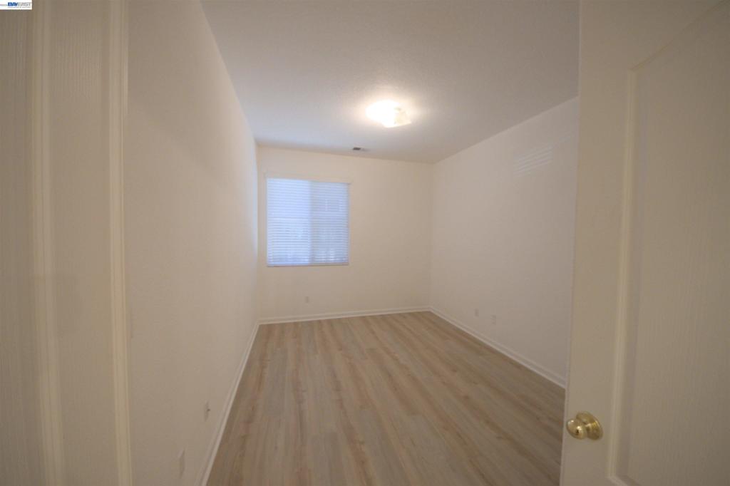 7 Diamondwood Ct Property Photo 23