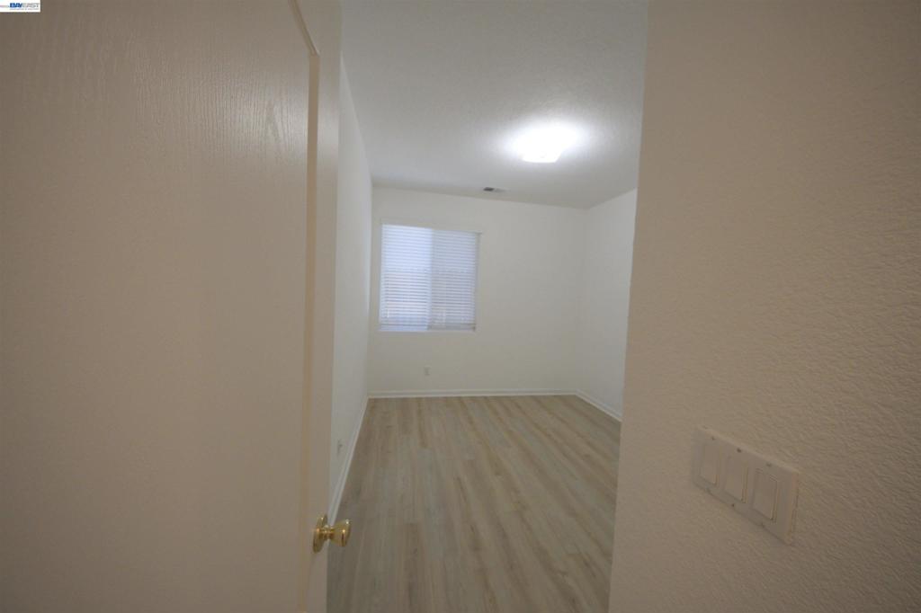 7 Diamondwood Ct Property Photo 28