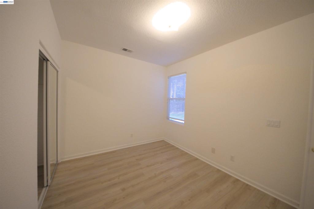 7 Diamondwood Ct Property Photo 35