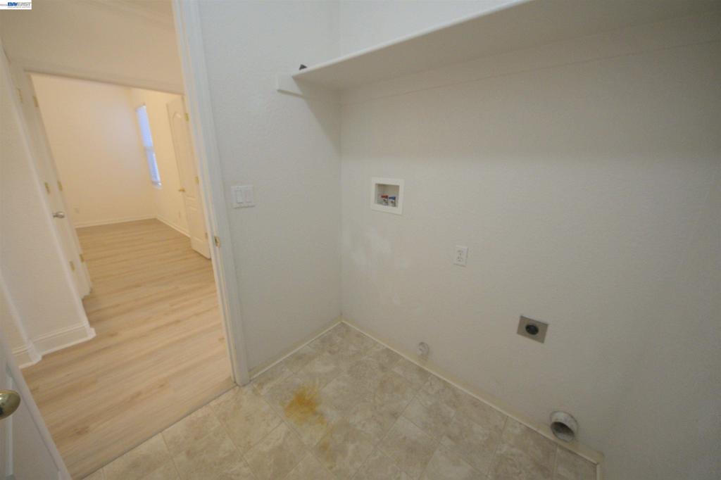 7 Diamondwood Ct Property Photo 37