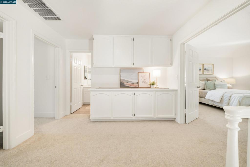 40 Saint Tropez Ct Property Photo 32