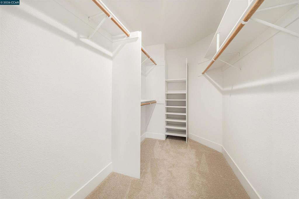 40 Saint Tropez Ct Property Photo 37