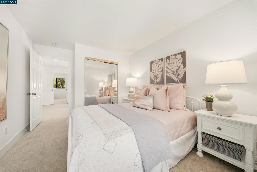 40 Saint Tropez Ct Property Photo 43