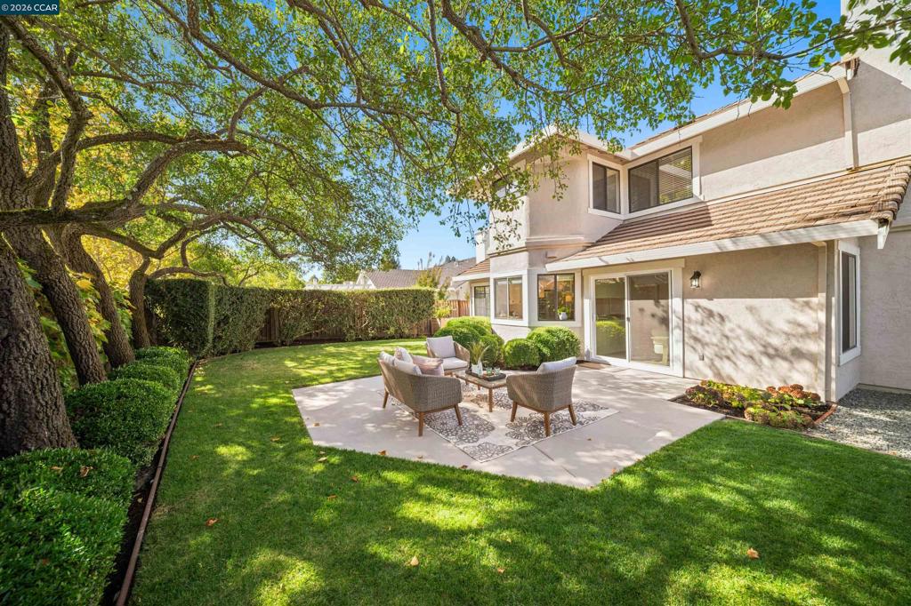40 Saint Tropez Ct Property Photo 49