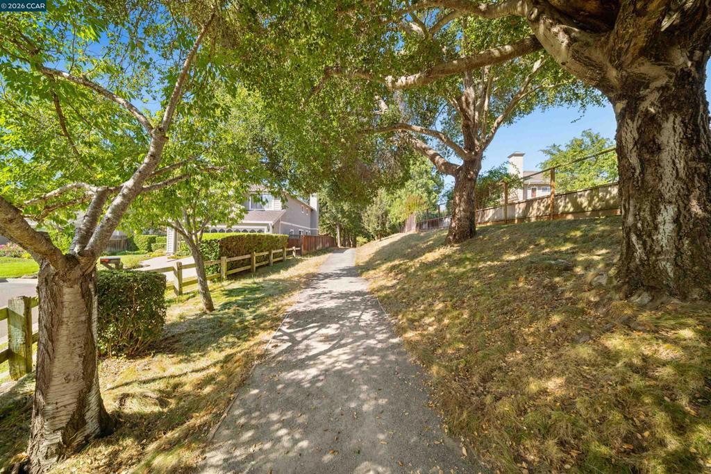 40 Saint Tropez Ct Property Photo 57