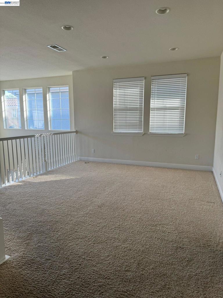 220 N Lafayette St Property Photo 6