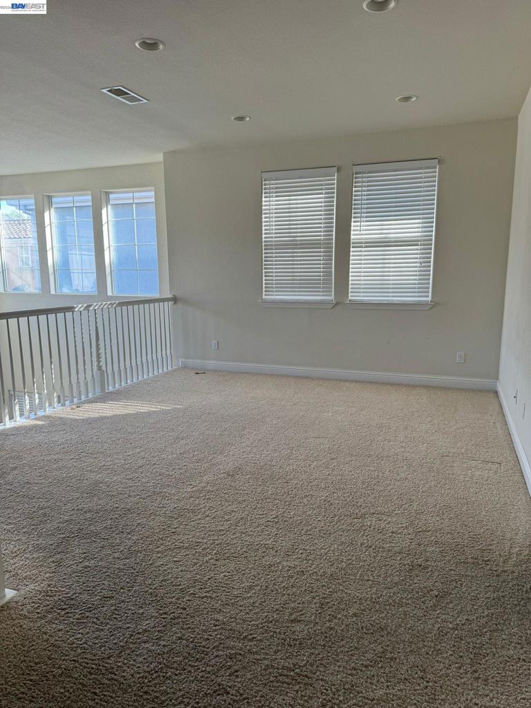 220 N Lafayette St Property Photo 7