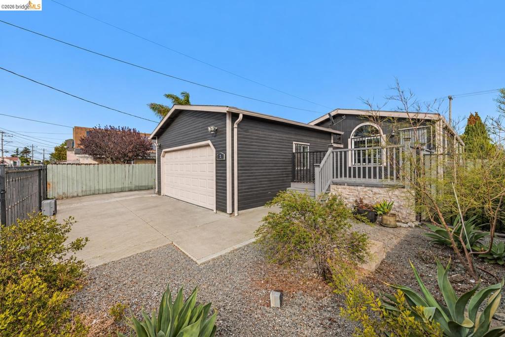 2 19th Property Photo 1