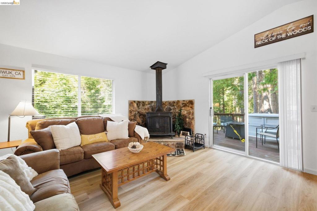 24021 Wakalu Property Photo 4