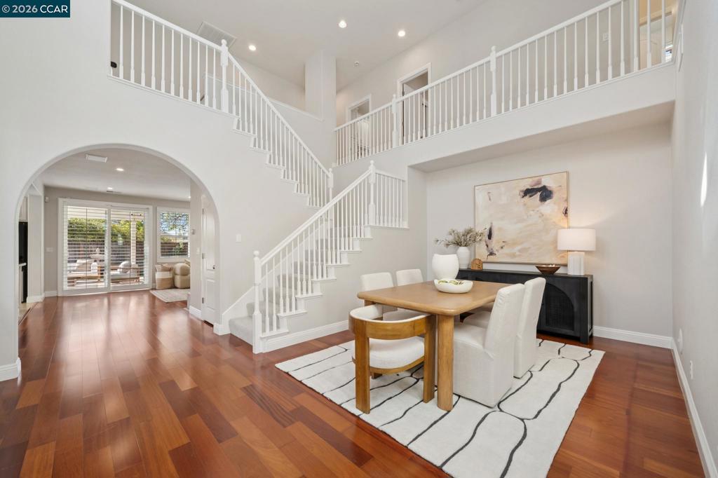 884 Bandol Way Property Photo 6