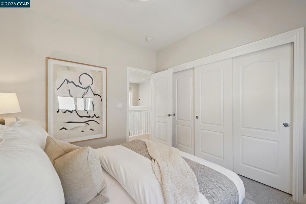 884 Bandol Way Property Photo 32