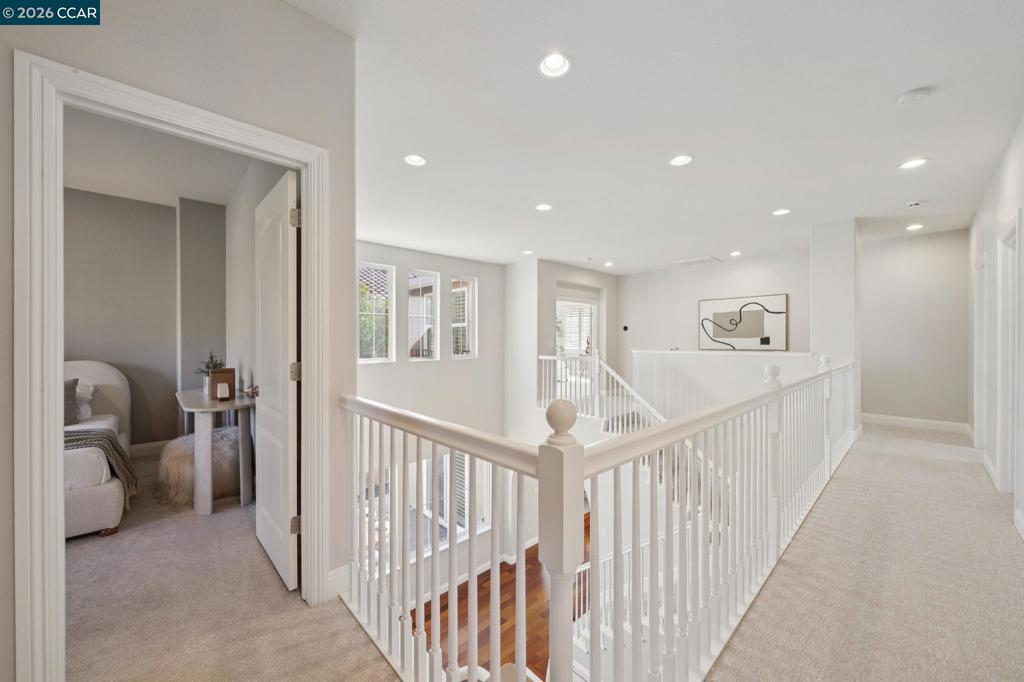 884 Bandol Way Property Photo 33