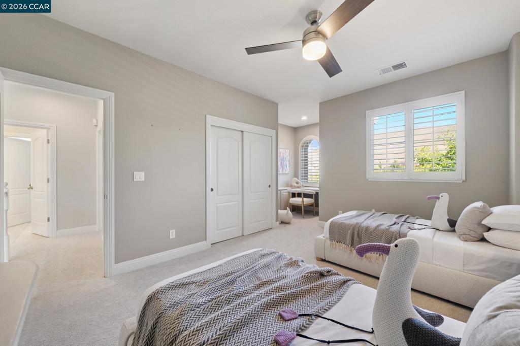 884 Bandol Way Property Photo 38