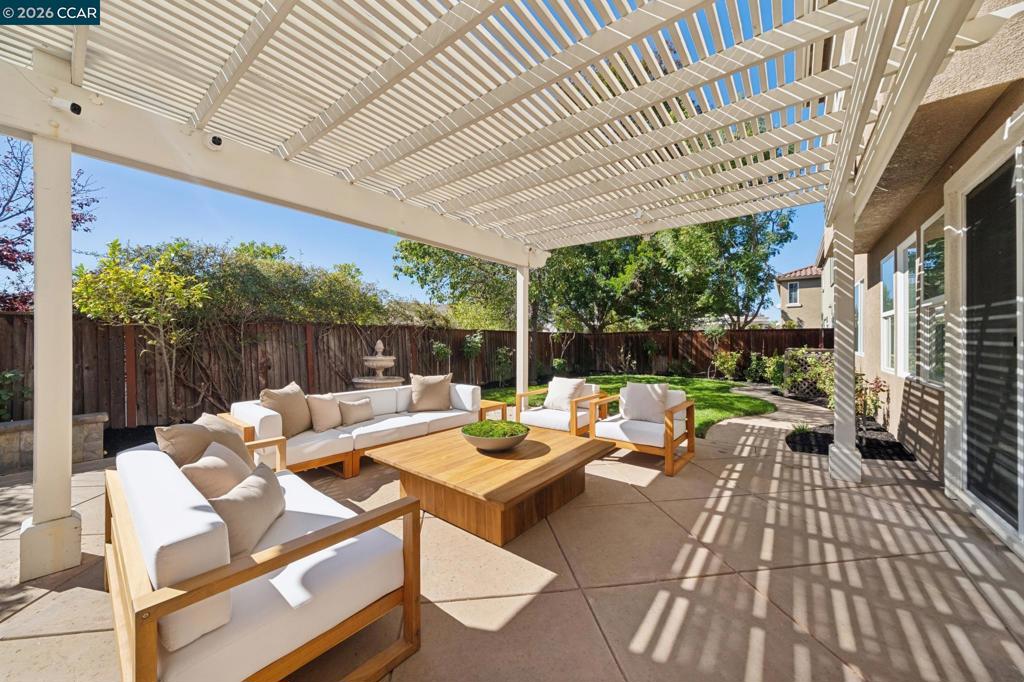 884 Bandol Way Property Photo 44