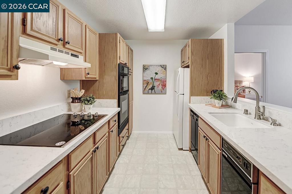 1860 Tice Creek Dr 1108 Property Photo 6