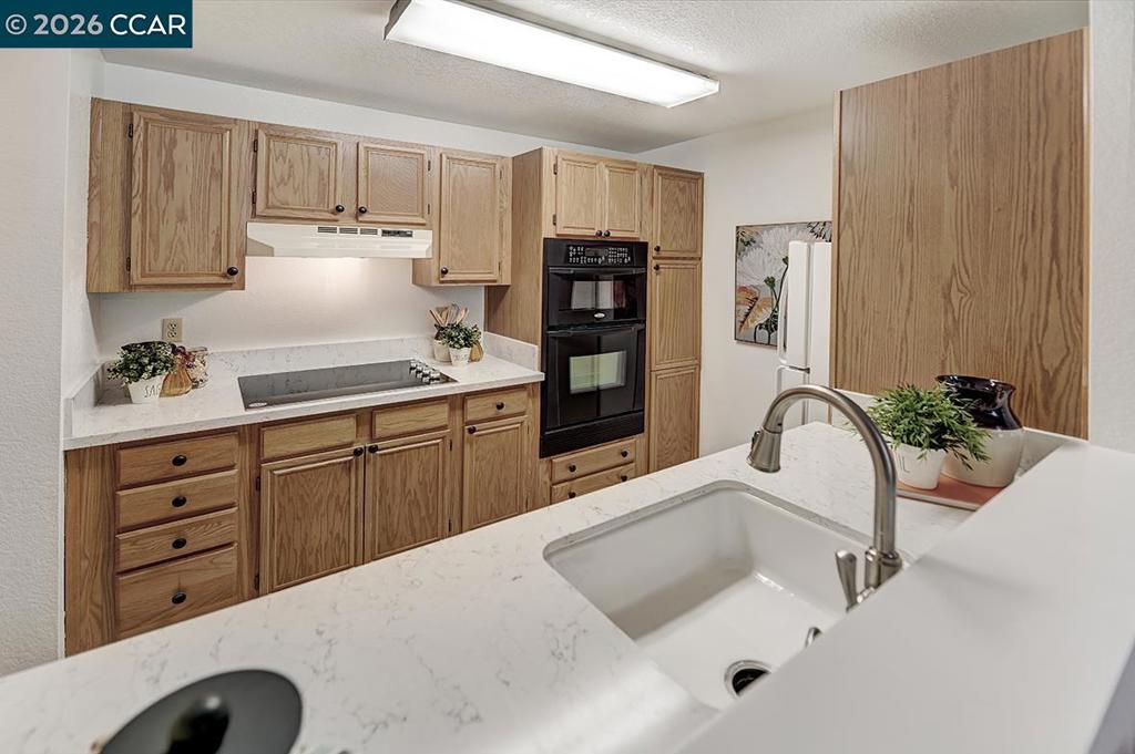 1860 Tice Creek Dr 1108 Property Photo 7