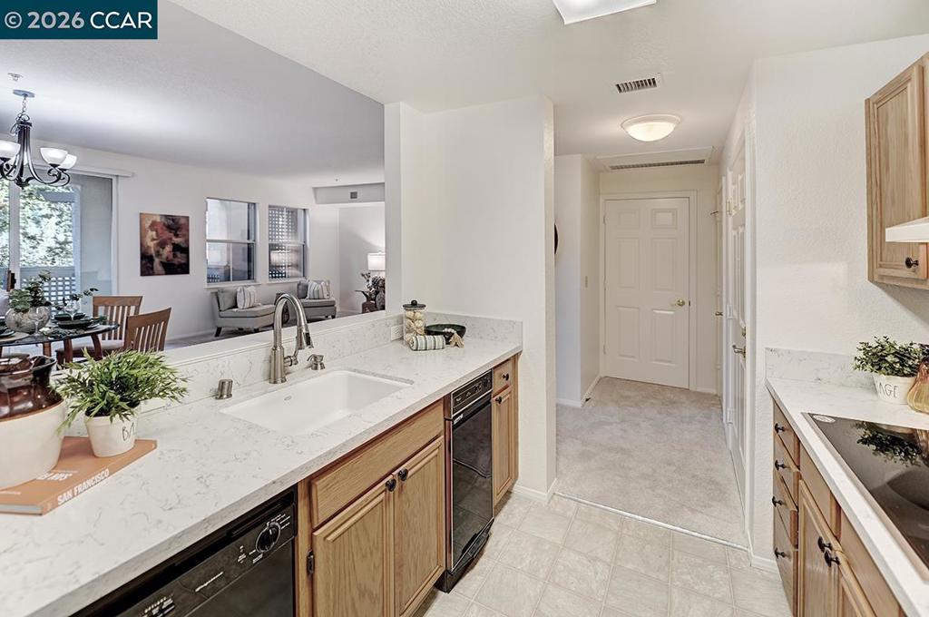 1860 Tice Creek Dr 1108 Property Photo 8