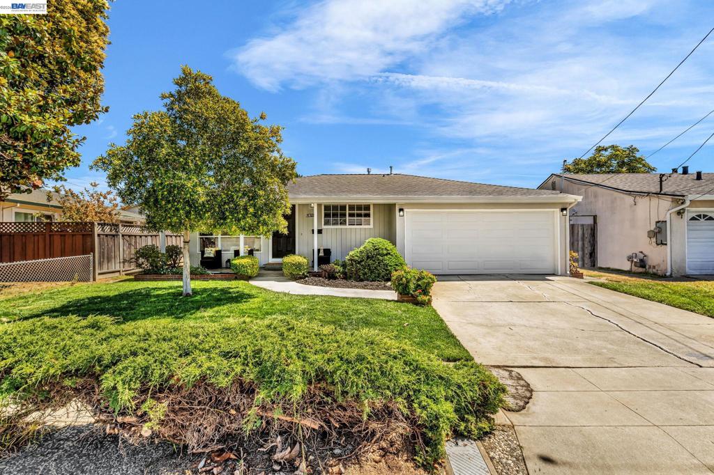 4708 Portola Dr Property Photo 1