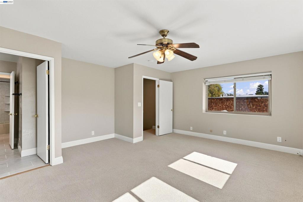 1889 Cannon Dr Property Photo 24