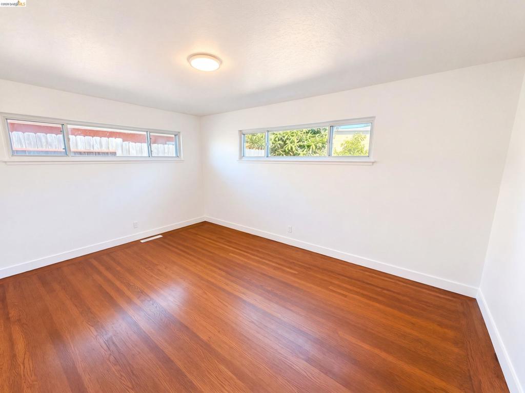 108 Winchell Ct Property Photo 8